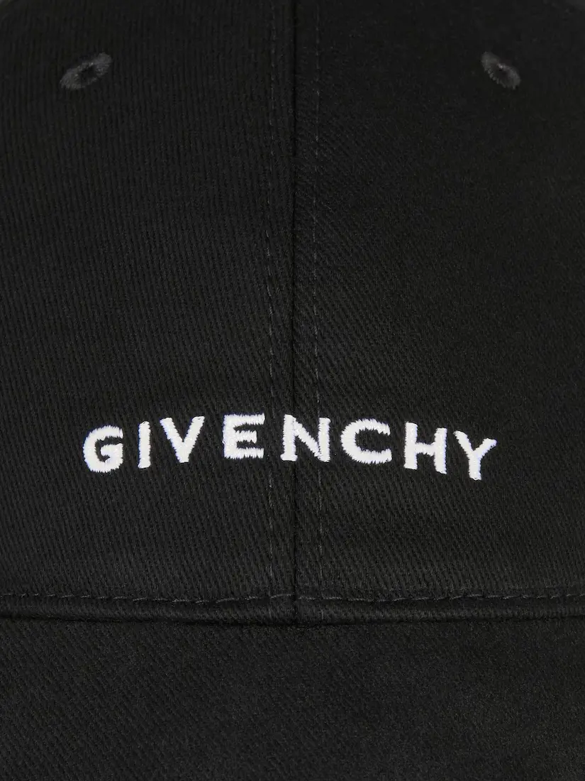 Kapele Givenchy Embroidered Cap