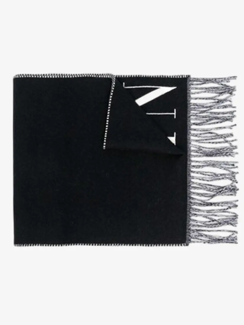 Shall Valentino Knitted Logo