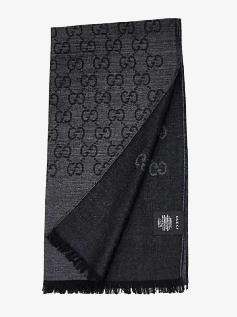 Shall Gucci GG Jacquard Pattern
