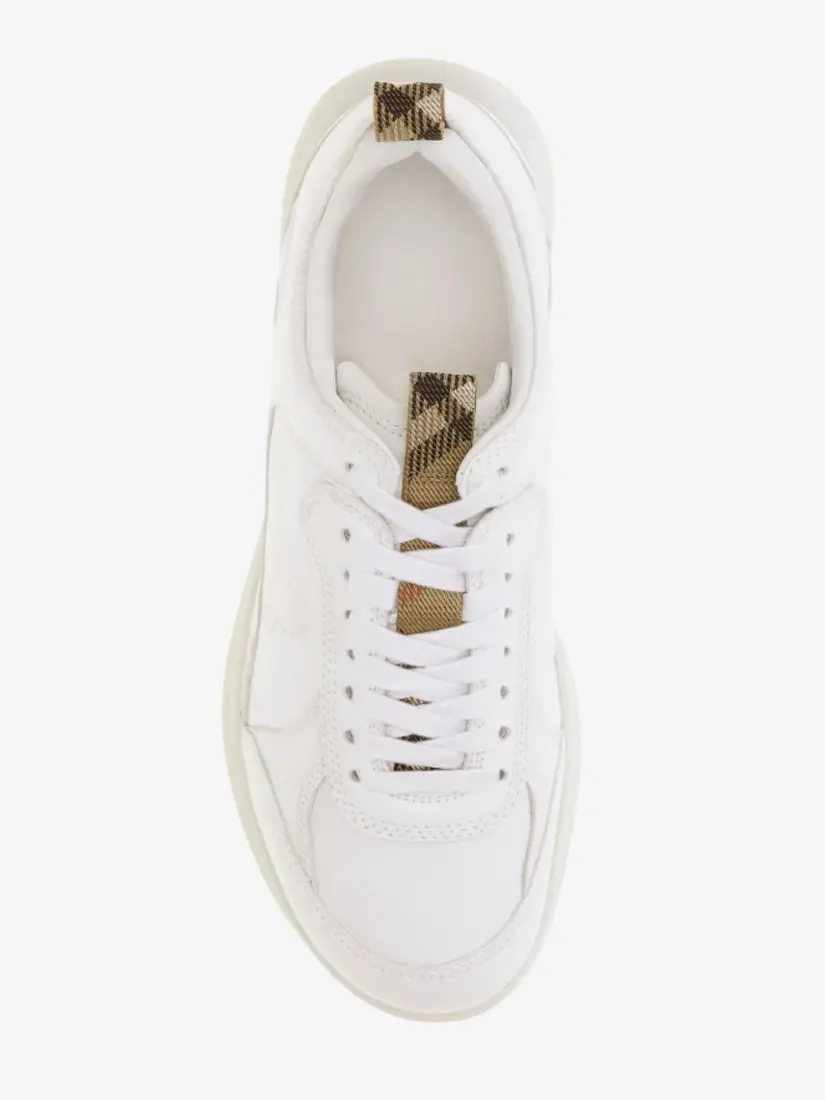 Atlete Burberry Matrix