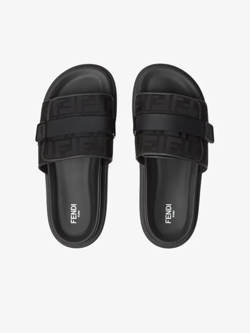 Shapka Fendi Chunky Slides