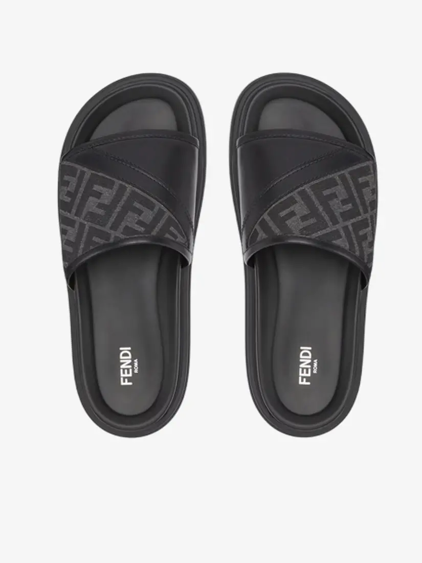 Shapka Fendi Diagonal Slides