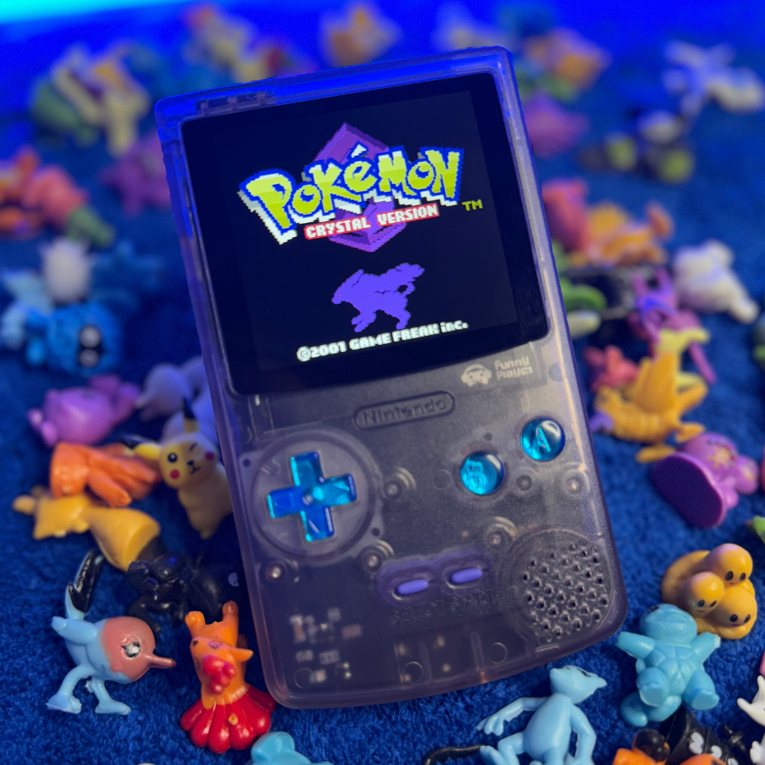 FunnyPlaying Game Boy Color Atomic Purple met IPS-scherm