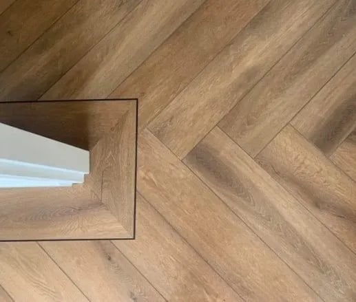 Gelasta Callisto Visgraat 4200 Natural Oak Dark - PVC vloer in bruin (foto 4)