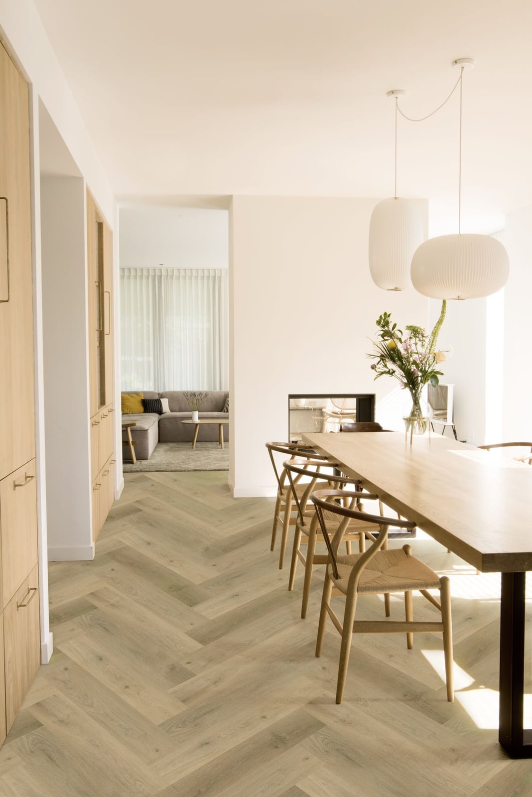 Gelasta Vario Walvisgraat 3905 Prestige Oak Smoked Light - PVC vloer in beige (foto 2)