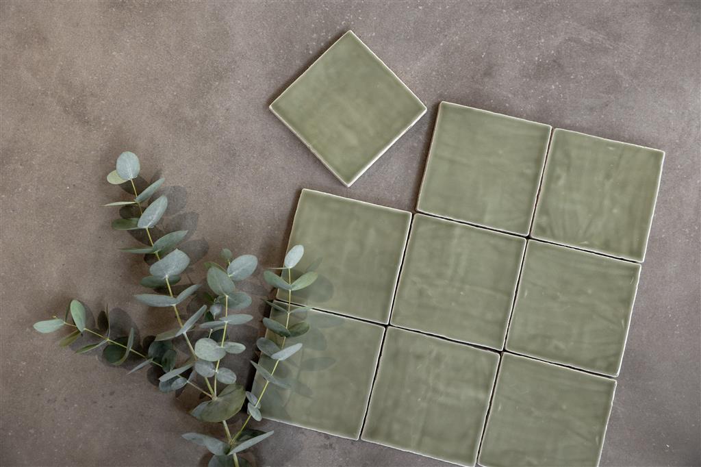 Steenbok Rustic Handmade Olive Green wandtegel glans - kleur groen (foto 3)