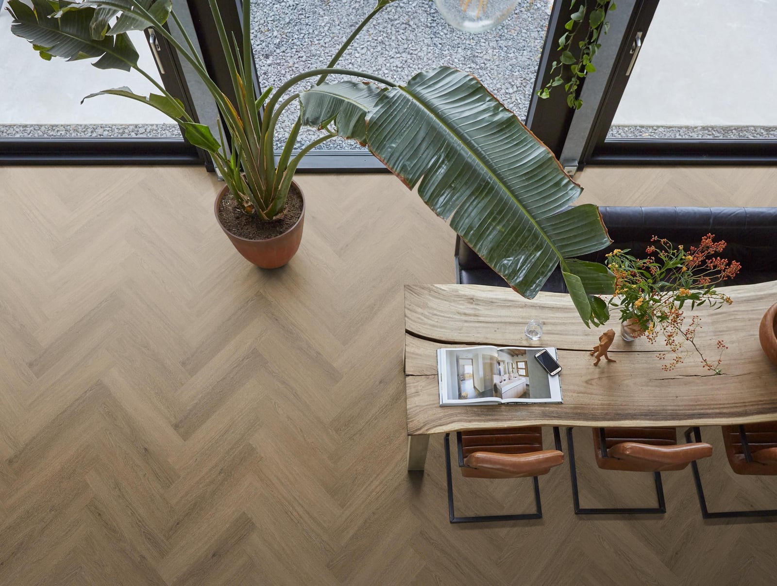 YUP Sutton herringbone click SRC light brown - PVC vloer in bruin, visgraat (foto 3)