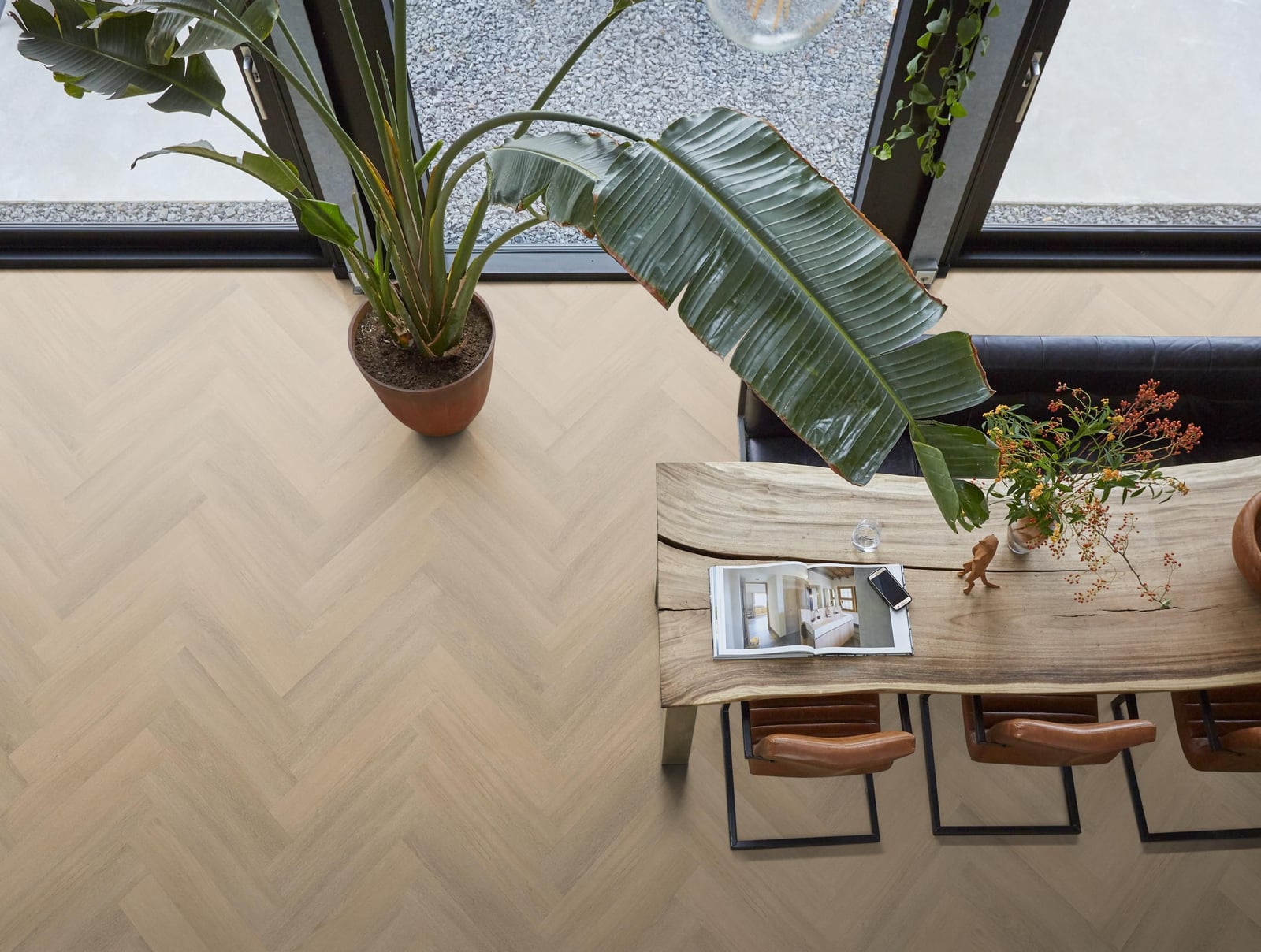 YUP Sutton herringbone click SRC warm beige - PVC vloer, visgraat (foto 3)