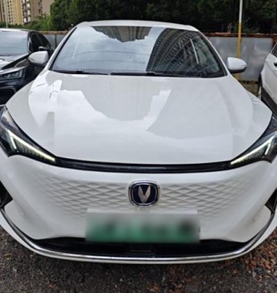 Chang'an YiDong EV460