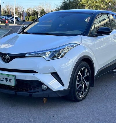 TOYOTA 2020 C-HR 2.0L Automatic Leading Edition