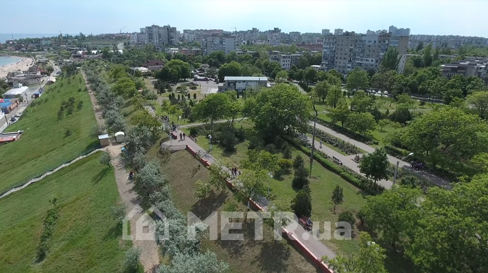 Фото Приморского парка вдоль пляжа Черноморска