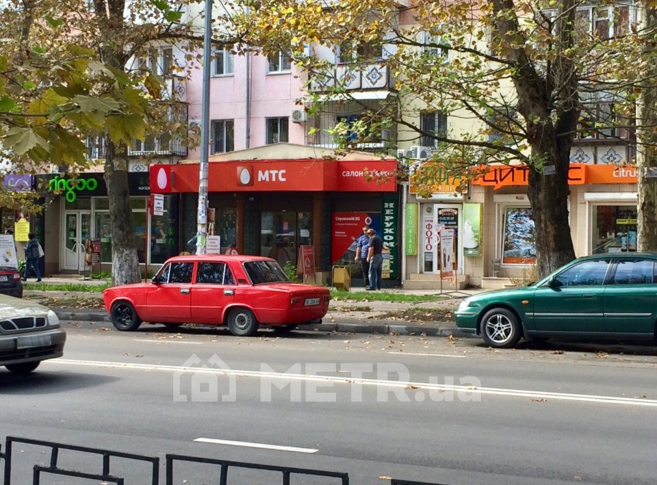 Фото магазинов на проспекте Мира в Черноморске