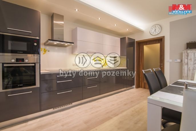 Prodej, Byt 3+kk, Pardubice