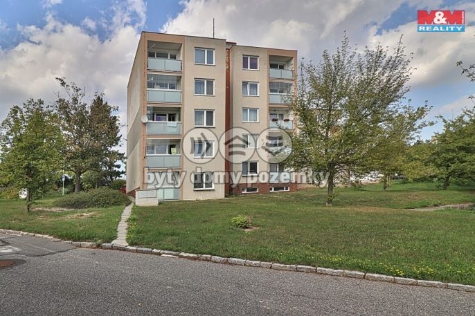 Prodej, Byt 1+1, Slaný