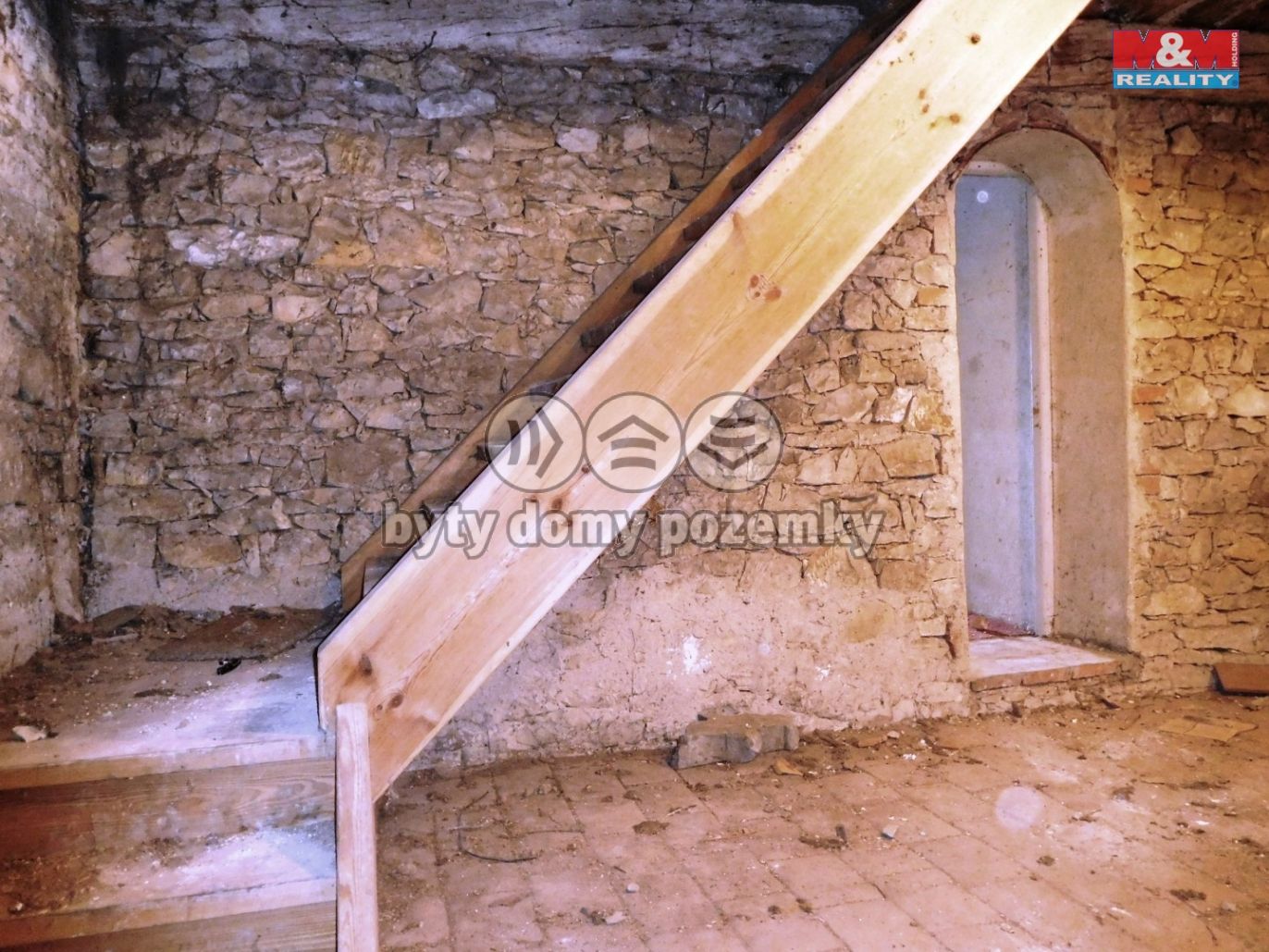 schodiště do patra