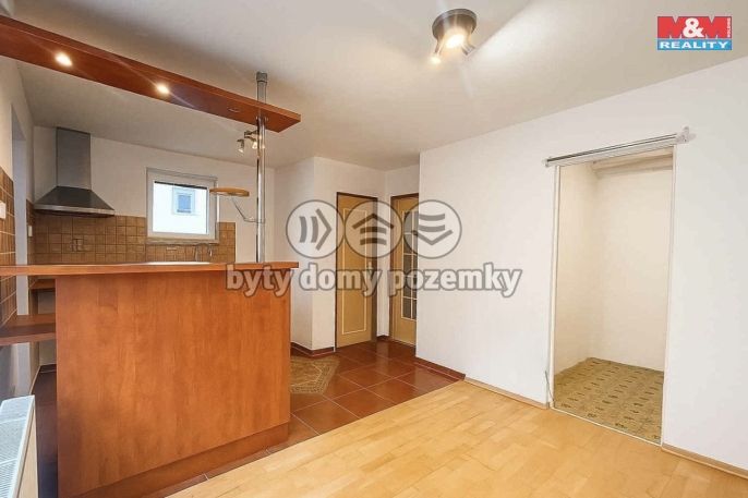 Pronájem, Byt 1+1, Pchery