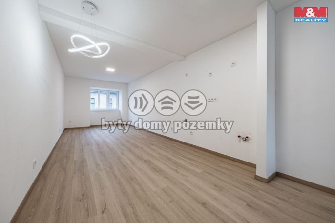 Prodej, Byt 1+kk, Chrášťany