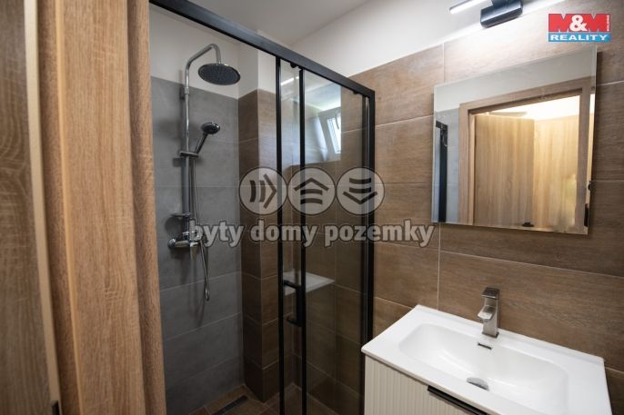 Pronájem, Byt 1+kk, Pardubice