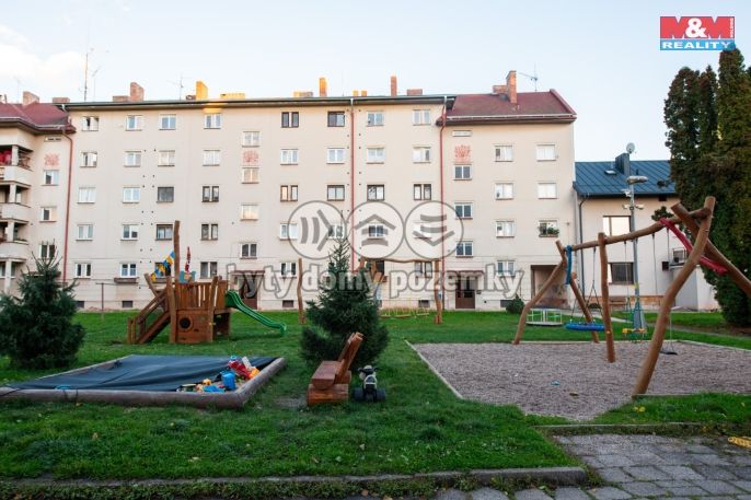 Pronájem, Byt 1+kk, Dvůr Králové nad Labem