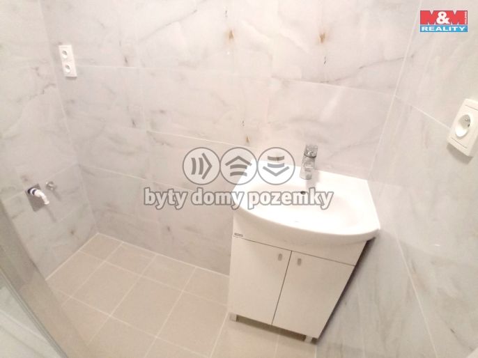 Pronájem, Byt 2+1, Dvůr Králové nad Labem