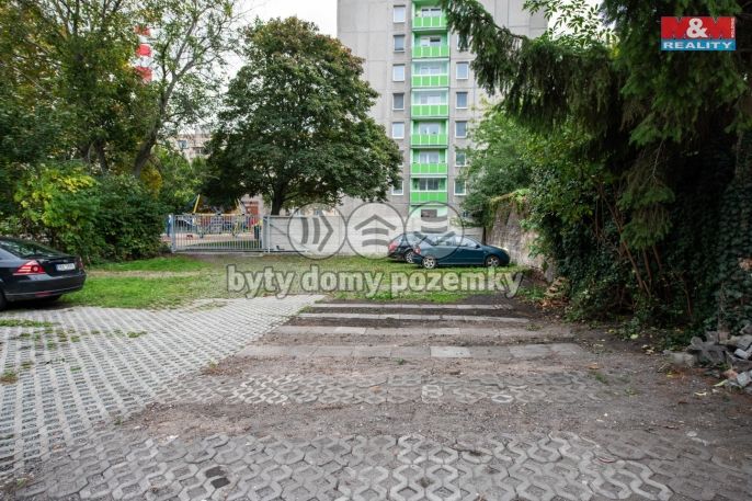 Pronájem, Garážové stání, Pardubice