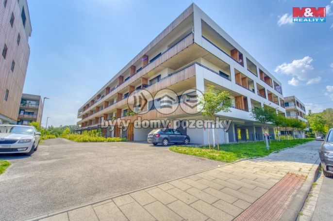 Pronájem, Garážové stání