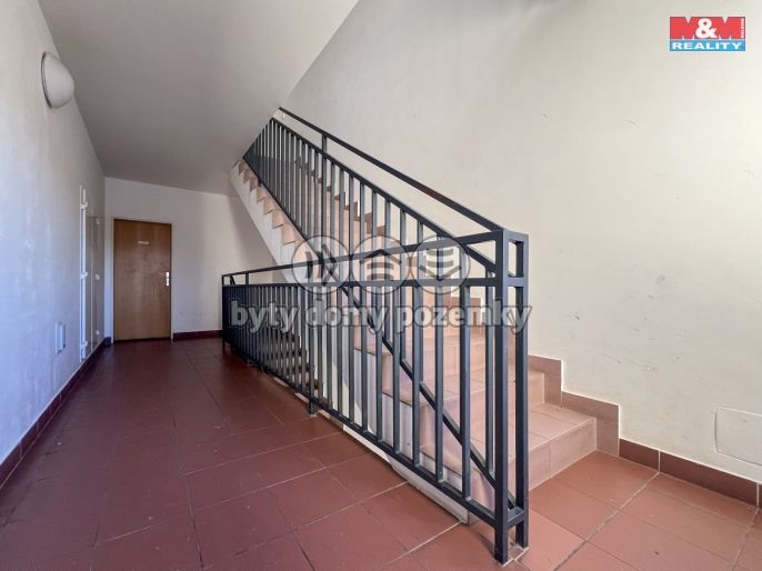 Pronájem, Byt 1+kk, Hostivice