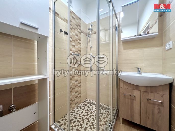 Prodej, Byt 3+1, Mojné