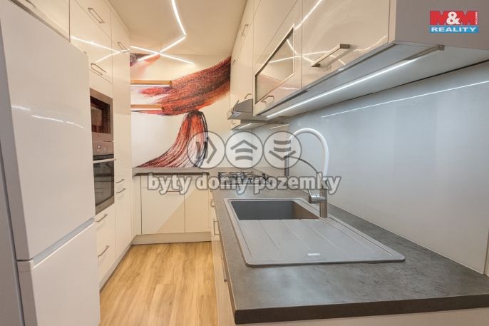 Prodej, Byt 3+kk, Čelákovice