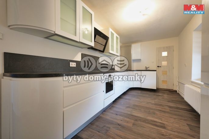 Prodej, Rodinný dům, Lešany