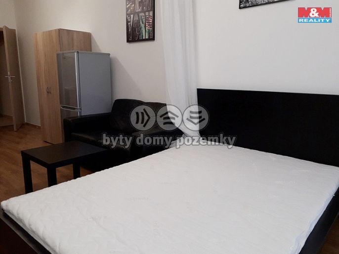 Pronájem, Byt 1+kk, Praha