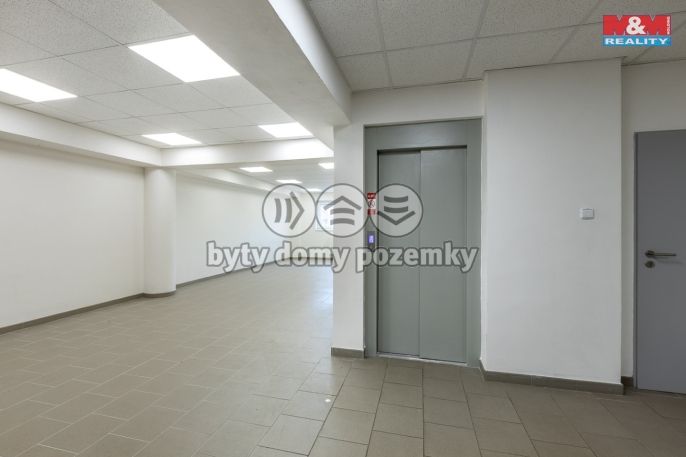 Pronájem, Obchodní objekt, Louny