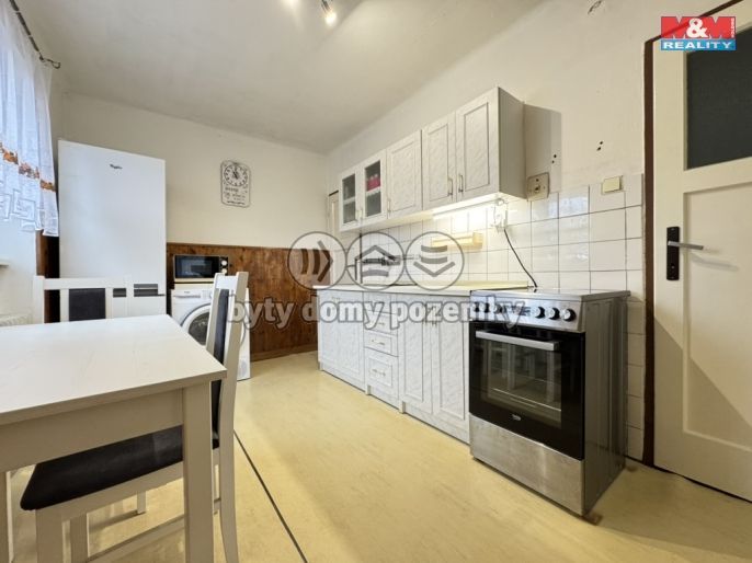 Pronájem, Byt 2+1, Pečky