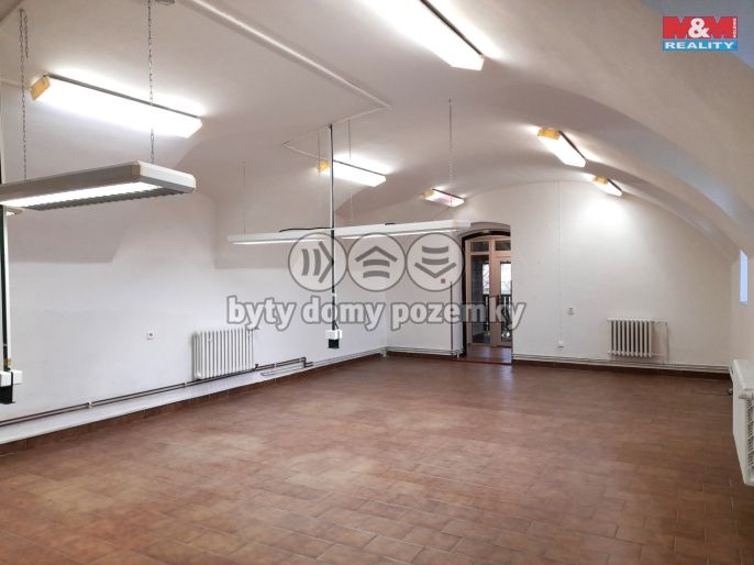 Pronájem, Sklad, Lešná