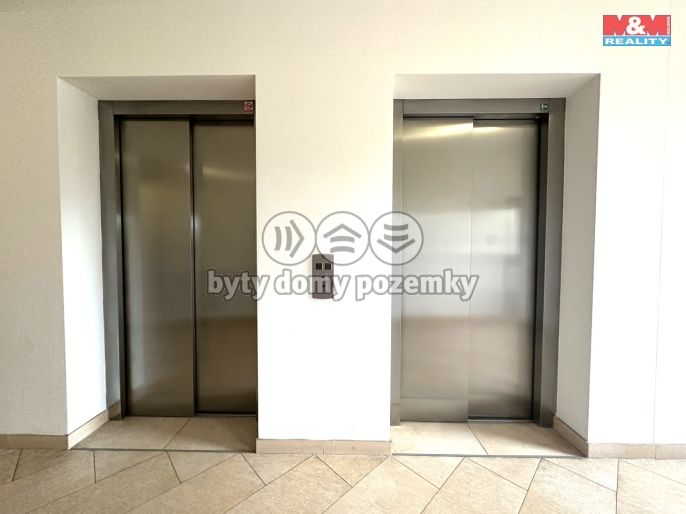 Pronájem, Byt 1+kk, Praha