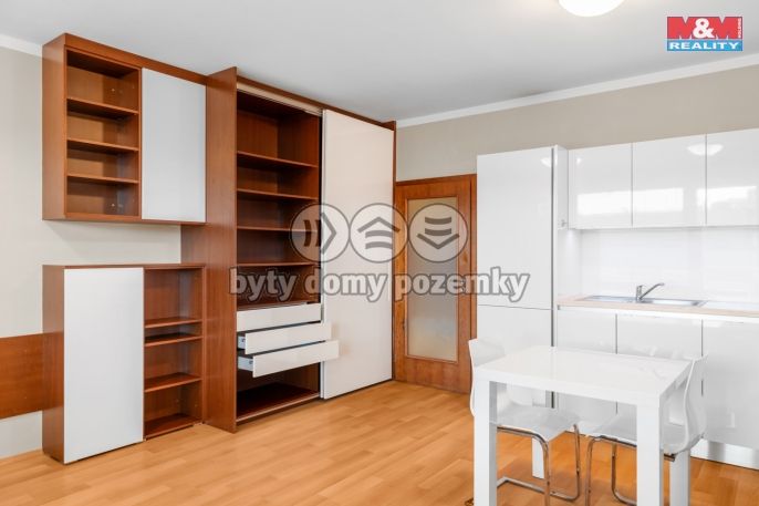 Prodej, Byt 1+kk, Praha