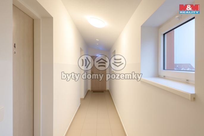 Pronájem, Byt 1+kk, Škvorec