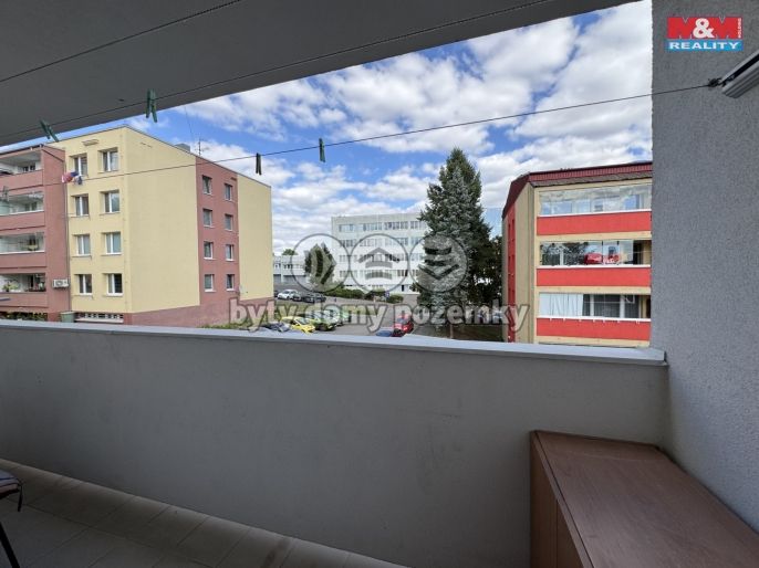 Pronájem, Byt 1+kk, Slaný