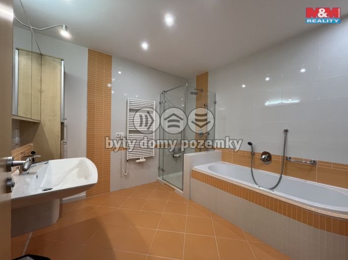 Pronájem, Byt 4+kk, Zlín