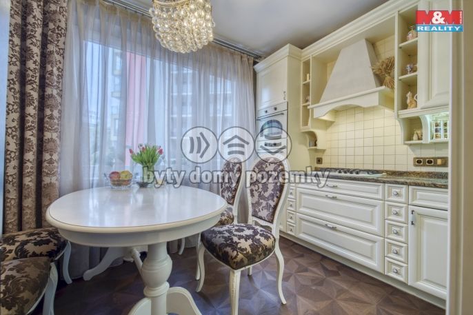 Prodej, Byt 4+1, Plzeň