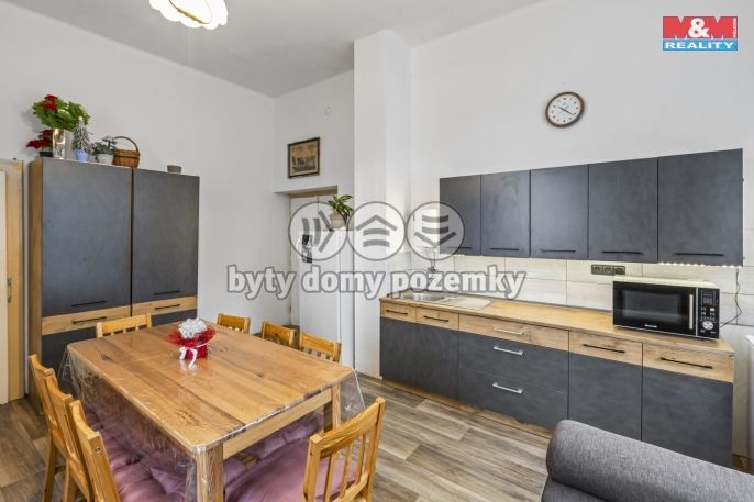 Prodej, Obchod a služby, Žlebské Chvalovice