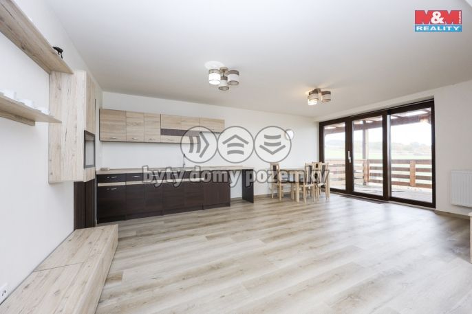 Prodej, Obchod a služby, Zvole