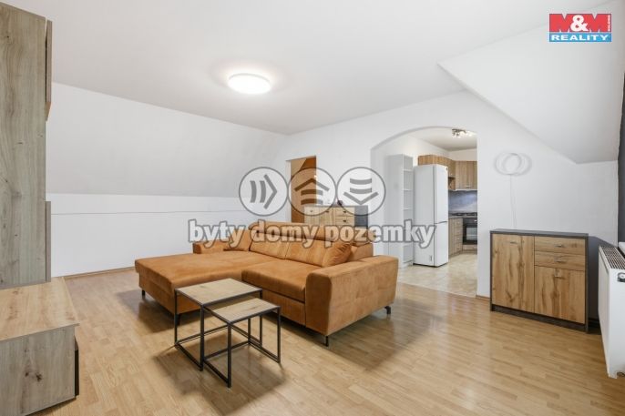 Pronájem, Byt 2+1, Nupaky