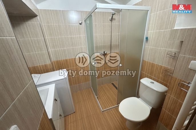 Pronájem, Byt 1+1, Louny