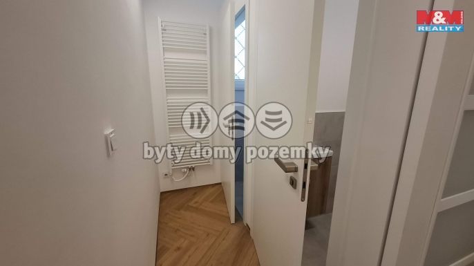 Pronájem, Obchod a služby, Rožnov pod Radhoštěm