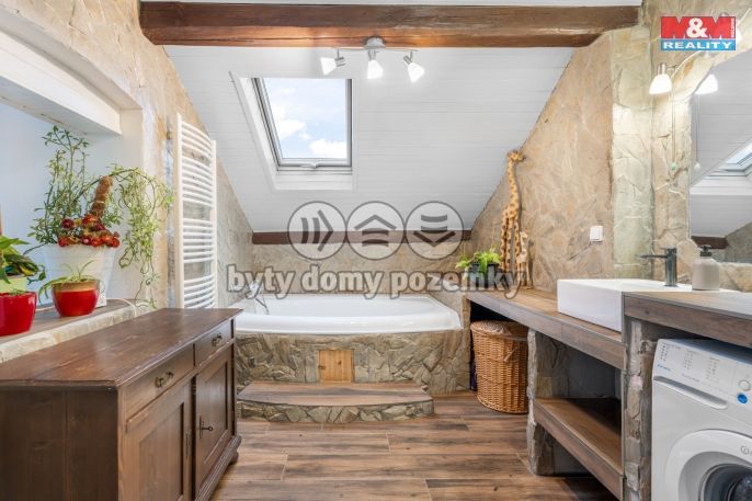 Prodej, Byt 4+1, Velvary