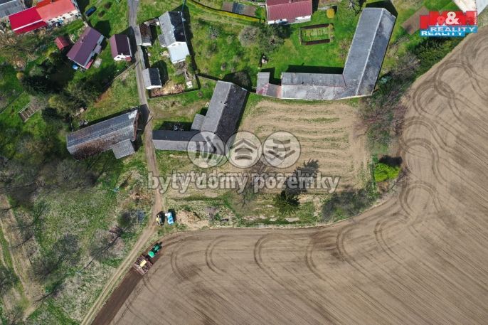 Prodej, Zemědělská usedlost, Bezvěrov