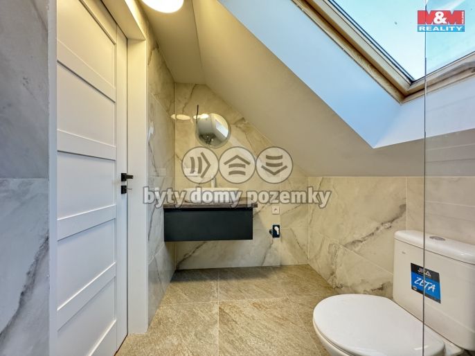 Pronájem, Byt 2+kk, Velešín