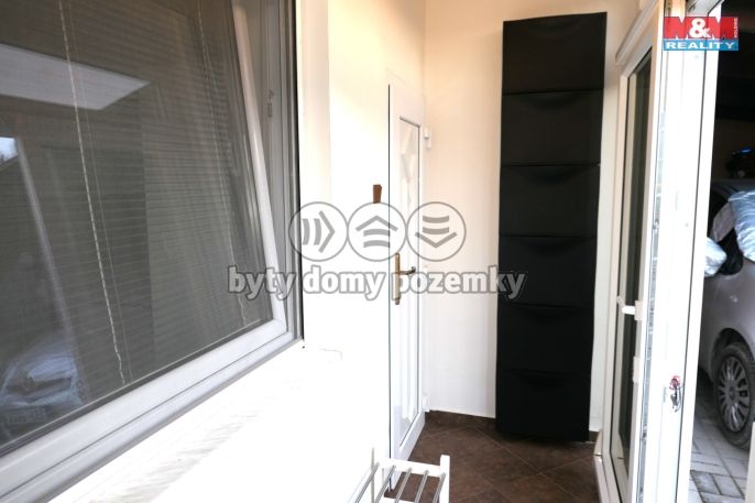 Pronájem, Byt 1+kk, Loděnice