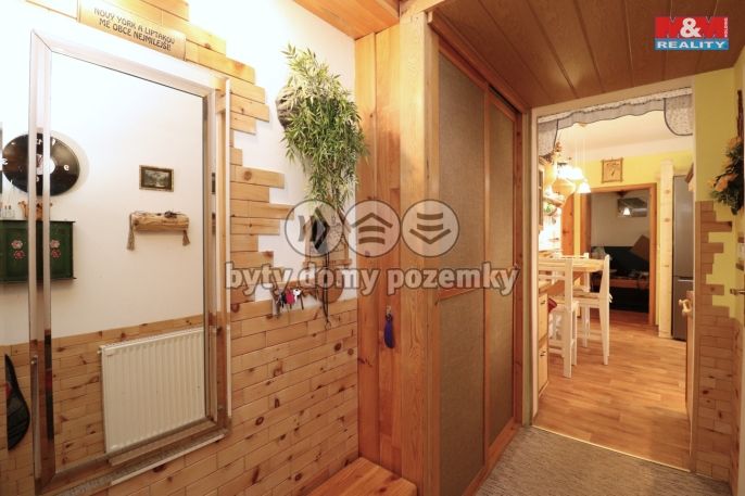 Prodej, Byt 2+1, Loket